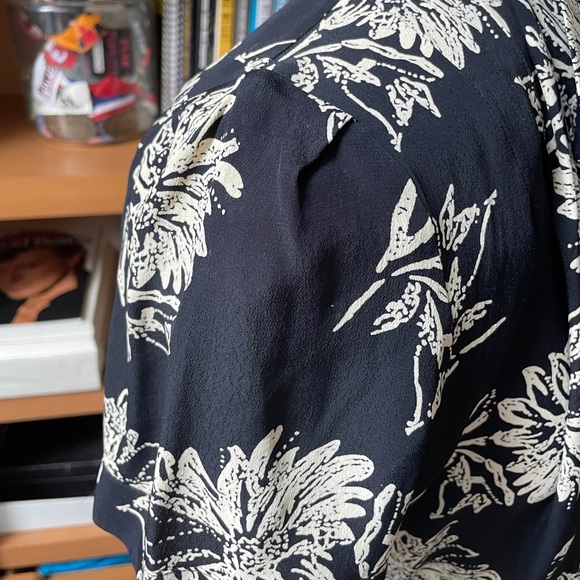 Vintage DKNY Rayon Floral Print Dress in Darkest Navy - Picture 5 of 9